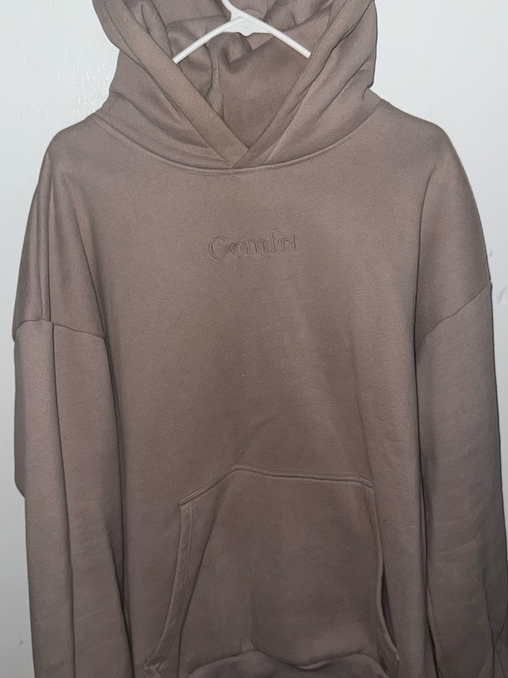 Comfort Embroidered Scoop-Neck Sweater in Taupe